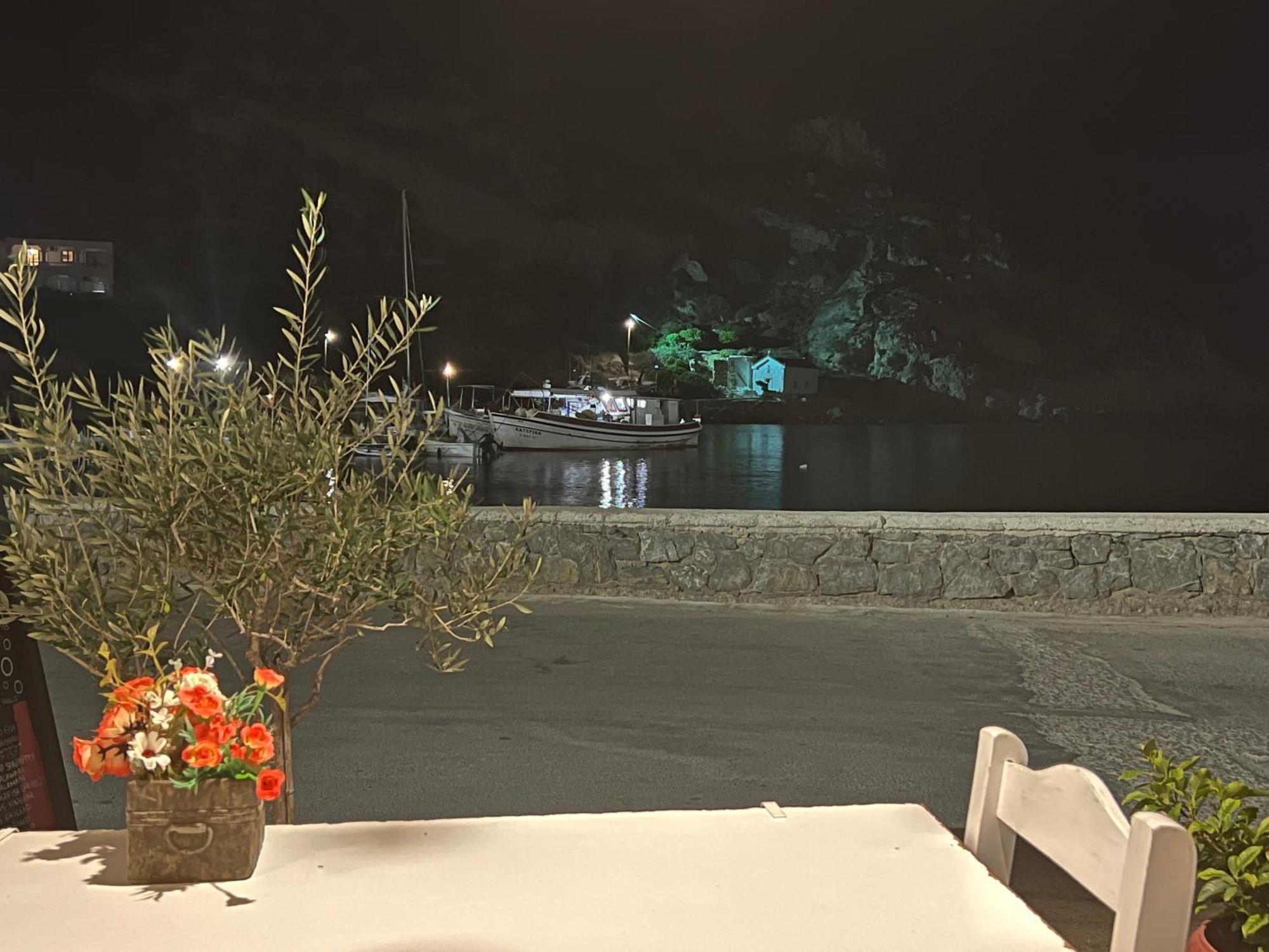 Mastiha Seaside Emporios Apartments Emporeiós Exteriör bild